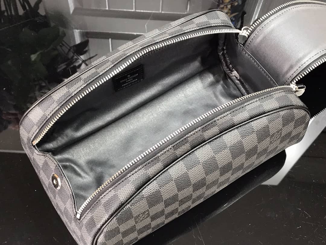 Louis Vuitton King Size Toiletry Bag Replica Black M47528