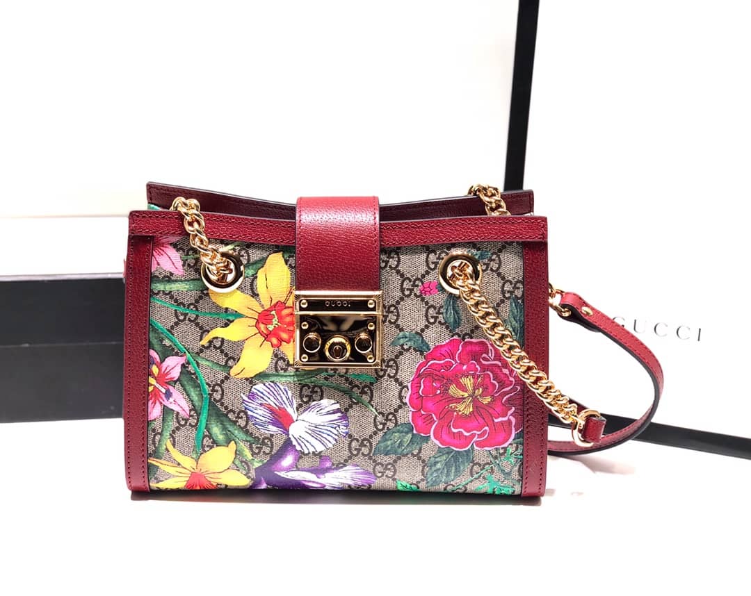 Gucci Padlock Small GG Supreme Canvas Shoulder Bag Replica Red 498156