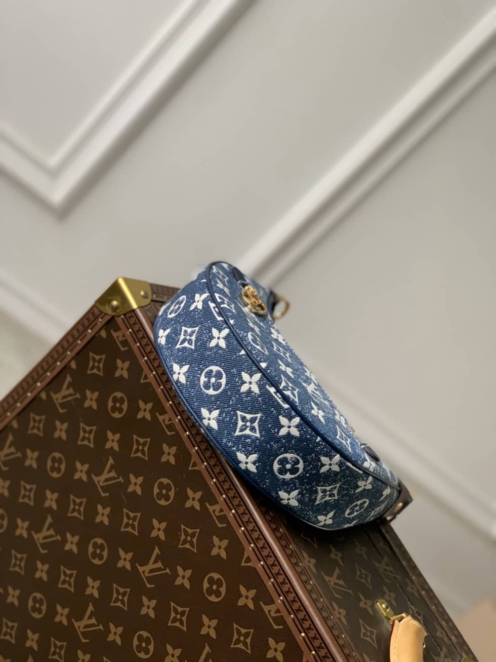 Louis Vuitton Denim Loop Blue/White M81166 Replica Hobo
