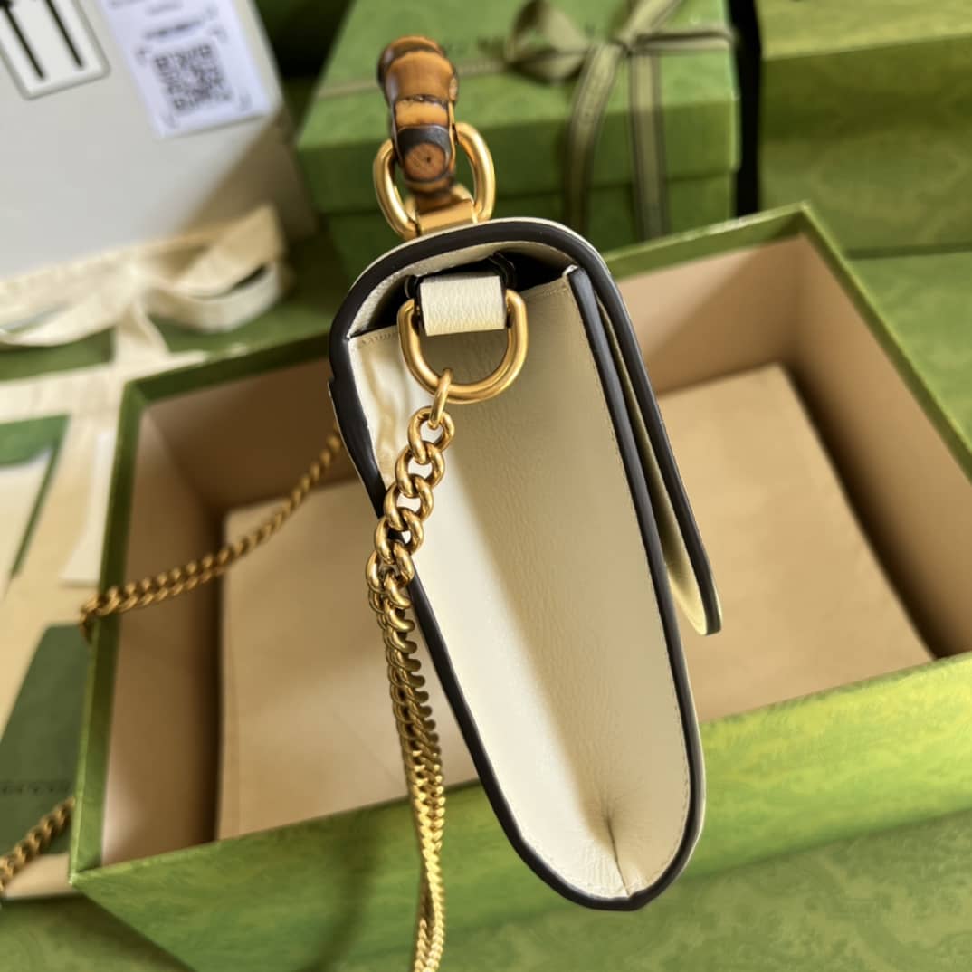 Gucci GG Large Top Handle Bag With Bamboo 675795 Replica
