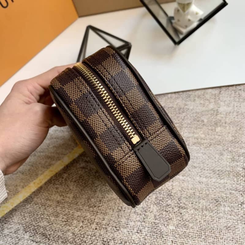 Louis Vuitton Toiletry Trousse Damier Pouch PM Replica N47522
