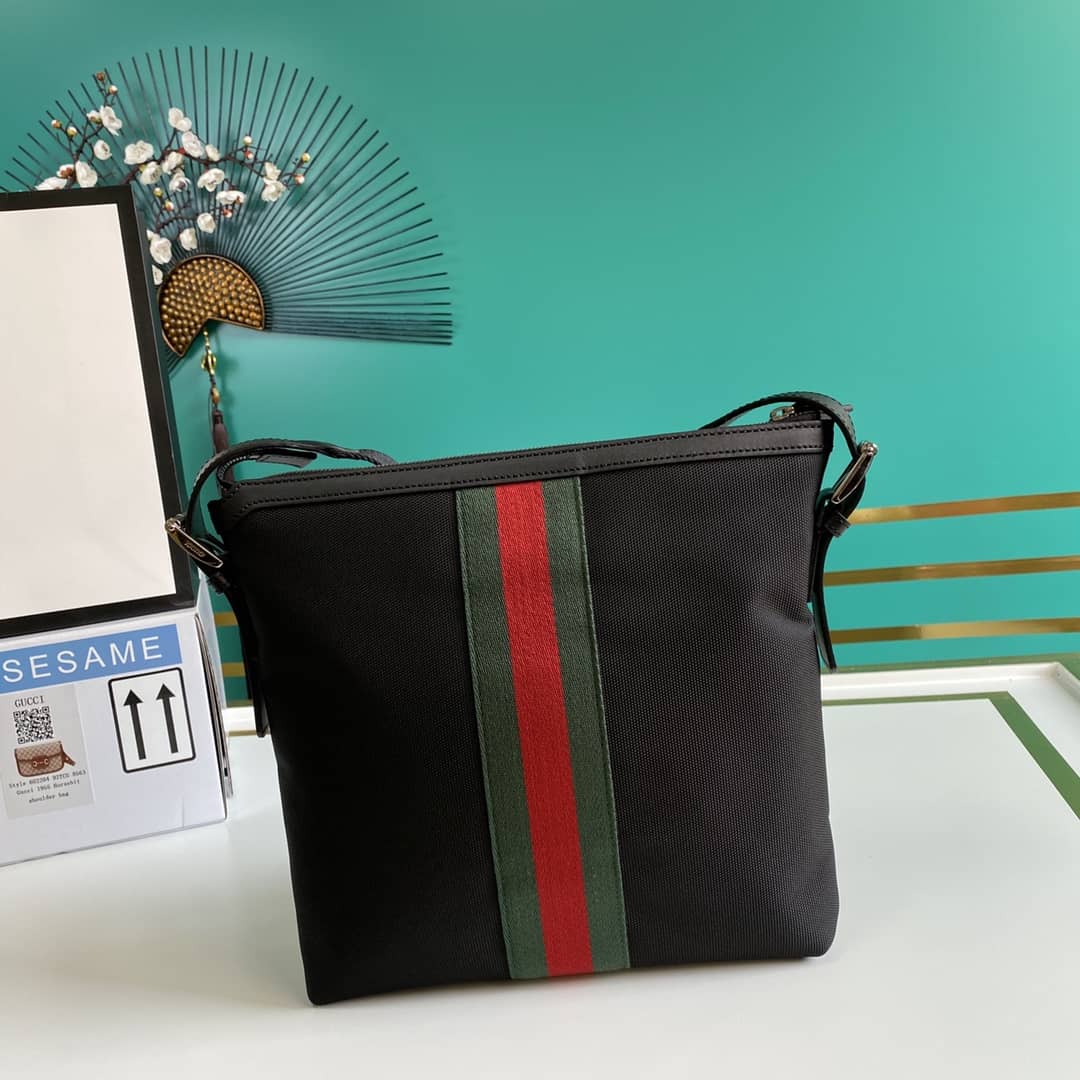 Gucci Web GG Supreme Flat Messenger Bag Replica 471454