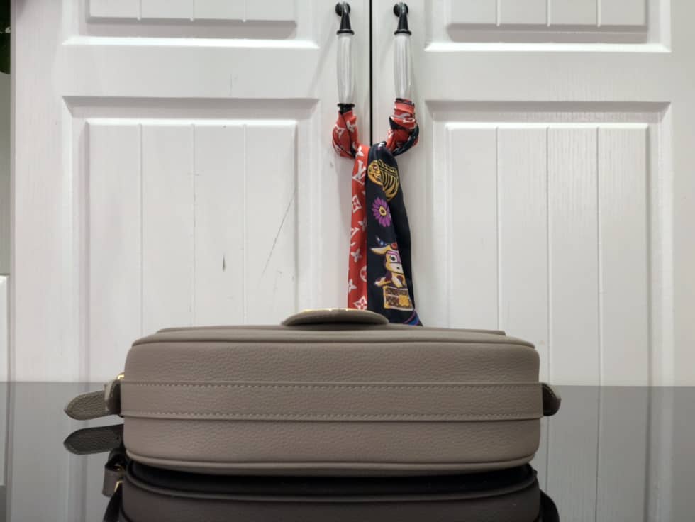 Louis Vuitton Pont 9 Soft MM Grained Calfskin Gery M58967 Replica Crossbody Bag