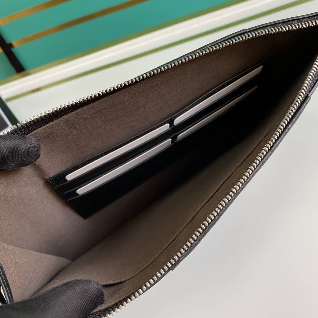 Gucci GG Supreme Canvas Pouch Replica 495017