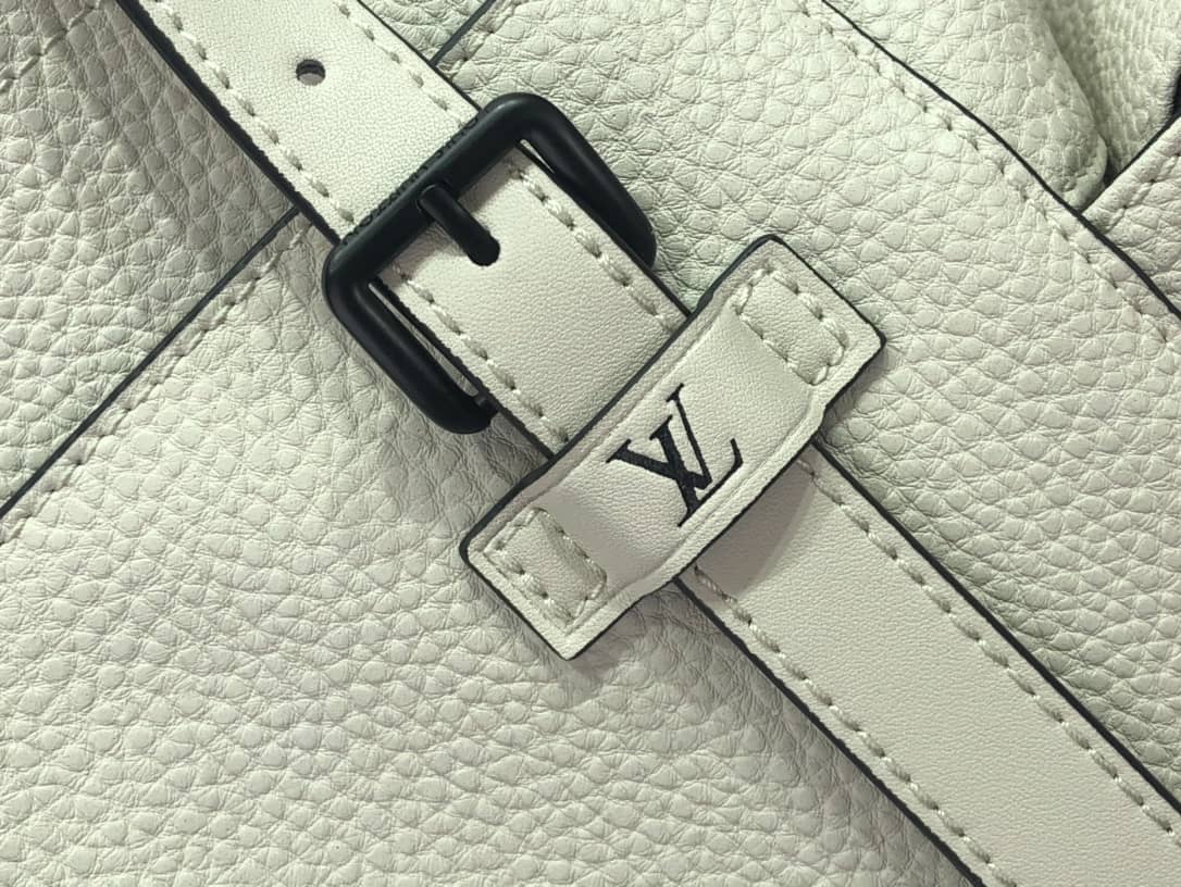 Louis Vuitton Christopher Tote Replica M58479