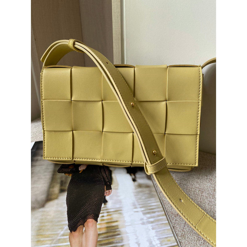 Bottega Veneta Bag Dupe 2108SF0221