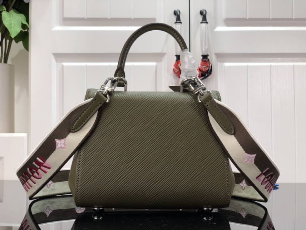 Louis Vuitton Cluny Mini Epi Leather M58928 Replica Shoulder Bag