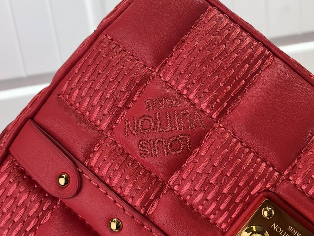 Louis Vuitton Pochette Troca Replica Shoulder Bag Red M59046