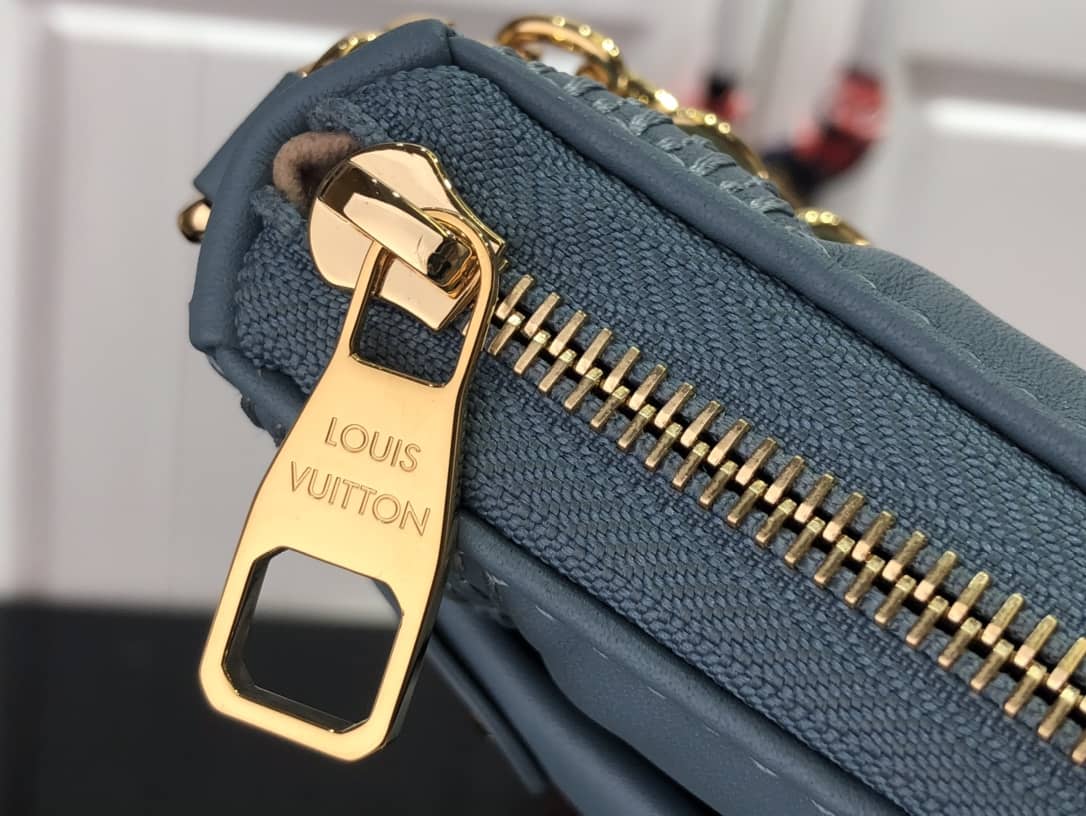 Louis Vuitton Pochette Troca Replica Shoulder Bag Blue M59046