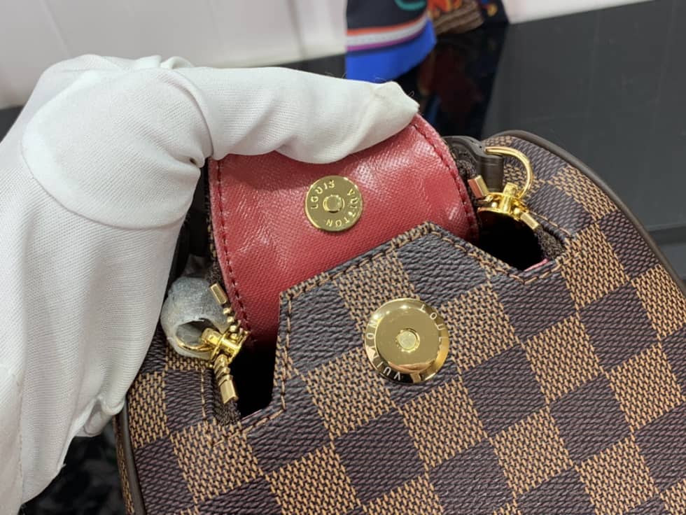 Louis Vuitton Dopp Kit Toilet Pouch Monogram Canvas M44494 Replica