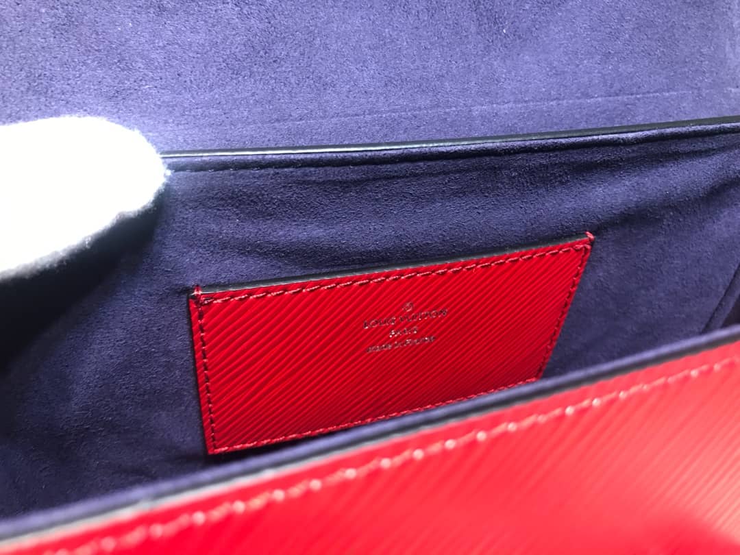 Louis Vuitton Twist MM Bag Red M50296 Replica