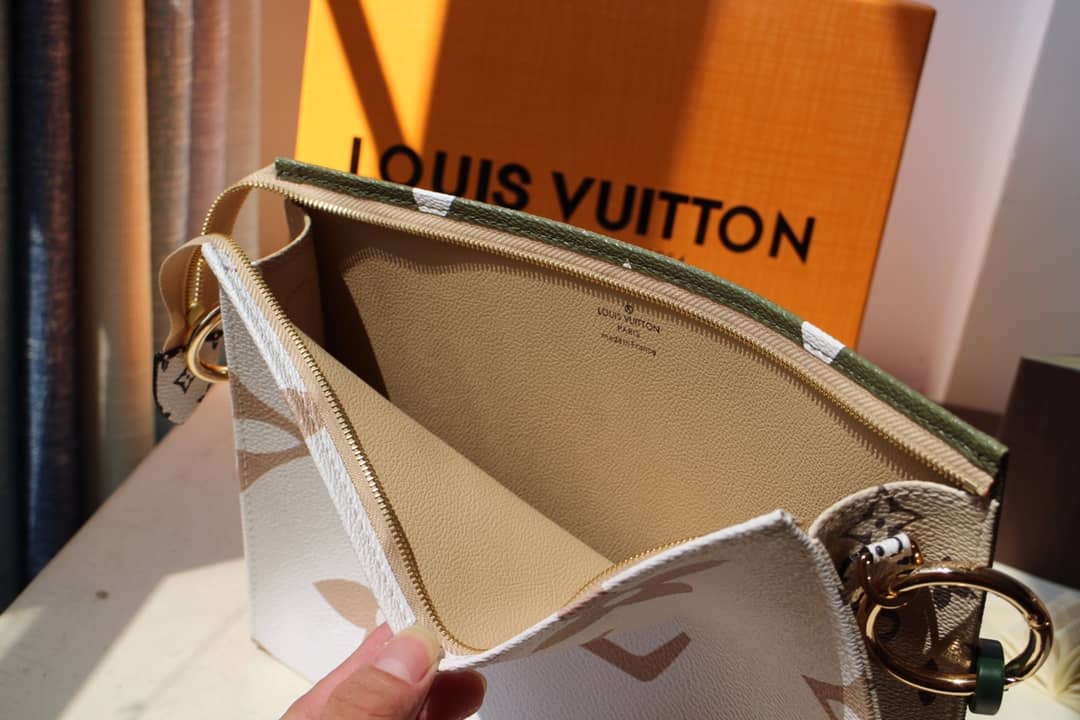 Louis Vuitton Monogram Giant Toilet Pouch Crossbody Bag Replica Green M67692