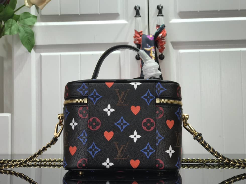 Louis Vuitton Game On Vanity PM M57482 Replica