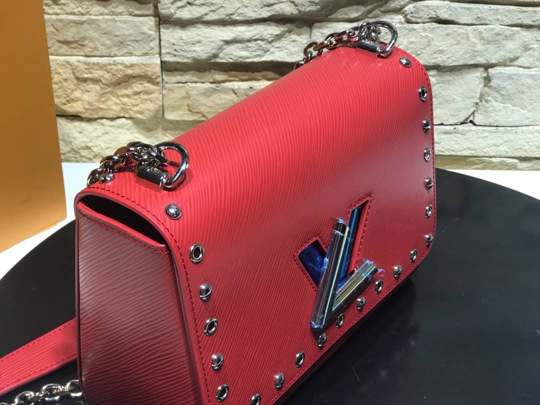 Louis Vuitton AAA Replica Twist MM Chain Shoulder Bag