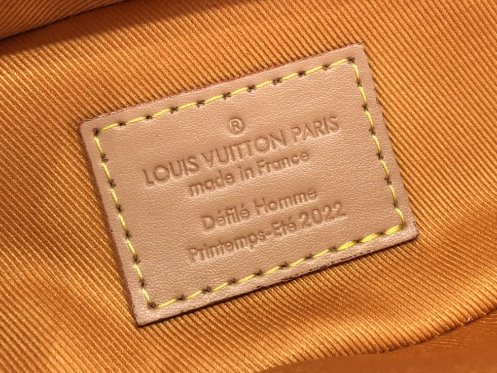 Louis Vuitton Vertical Box Trunk Saffron Yellow M59666 Replica Shoulder Bag