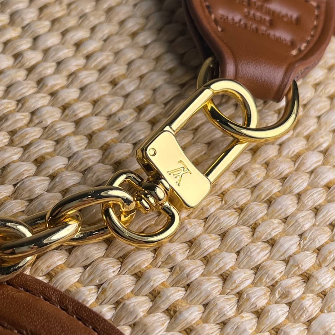 Louis Vuitton Toiletry Pouch on Chain Circle Logo M81366 Replica