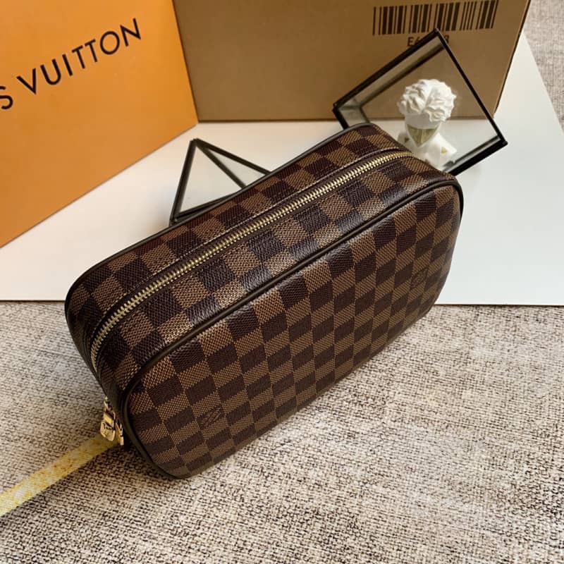 Louis Vuitton Damier Ebene Toiletry Pouch Replica