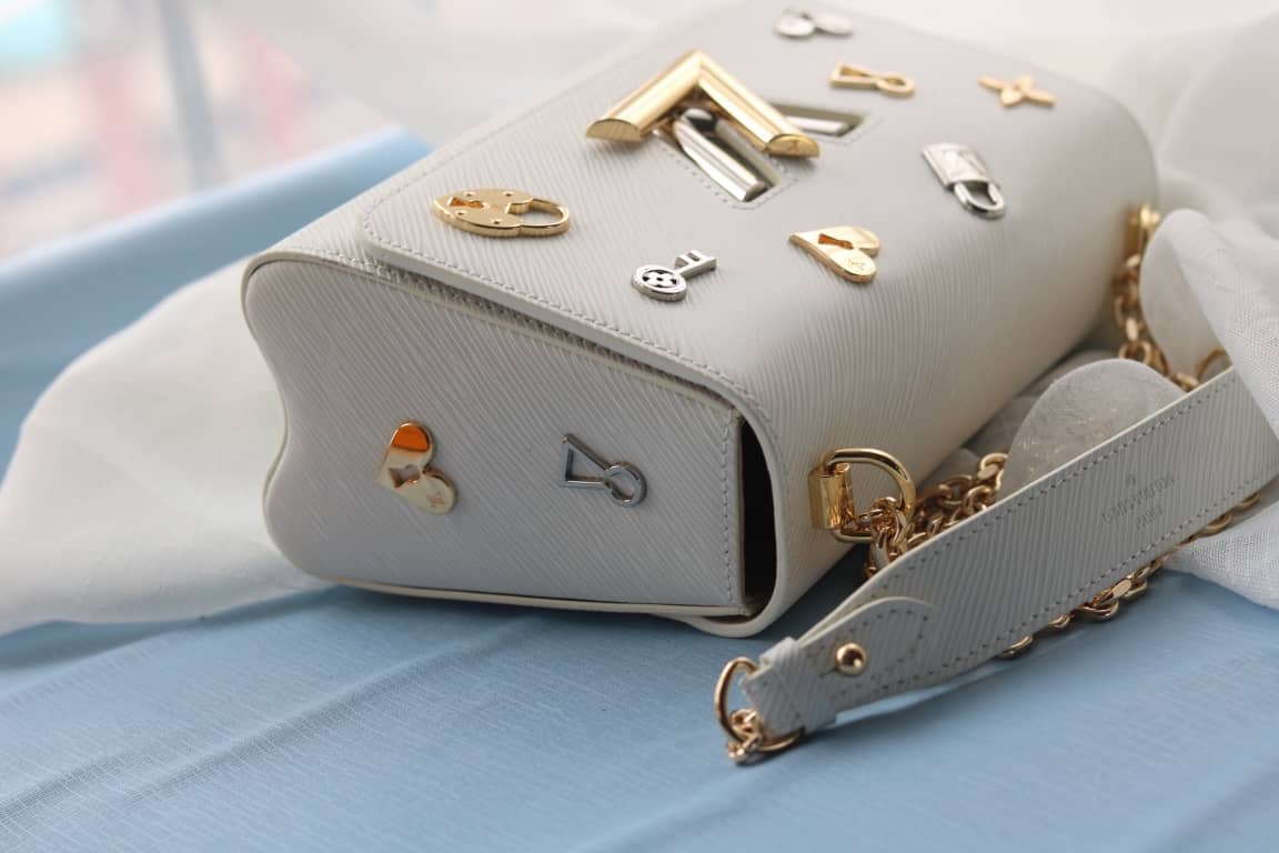 Louis Vuitton Twist Epi Handbag Replica