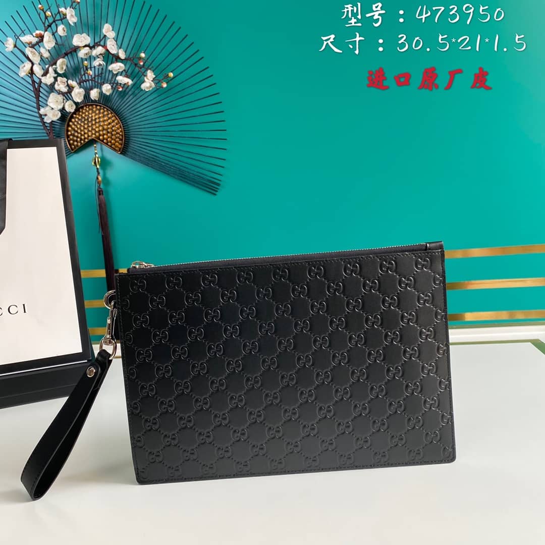 Gucci Mens Signature Soft Pouch Replica 473950