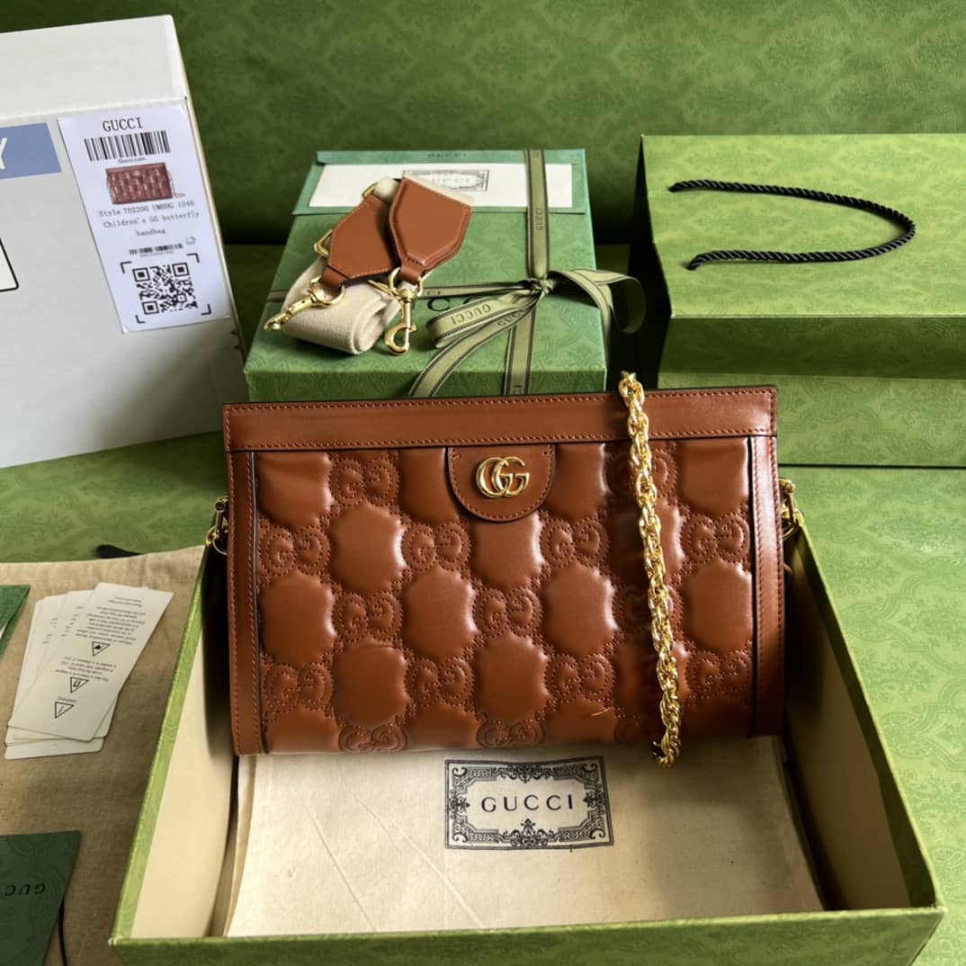 Gucci GG Matelassé Leather 702200 Replica Shoulder Bag