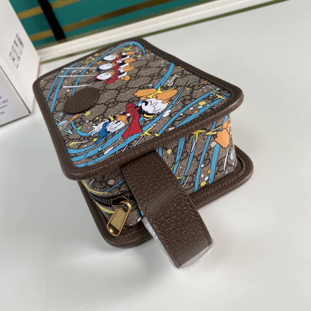 Gucci X Disney  Donald Duck Cosmetic Case Replica 647929