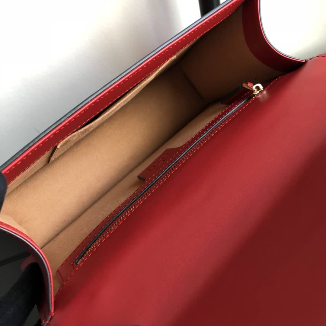 Gucci Sylvie Small Leather Shoulder Bag Replica Red 421882