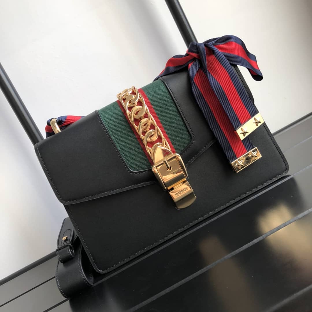 Gucci Sylvie Small Leather Shoulder Bag Replica Black 421882