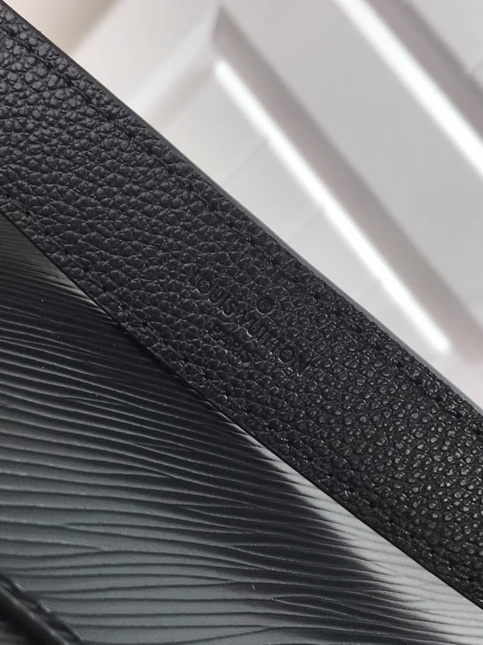 Louis Vuitton Marelle Epi Leather M80794 Replica Shoulder Bag