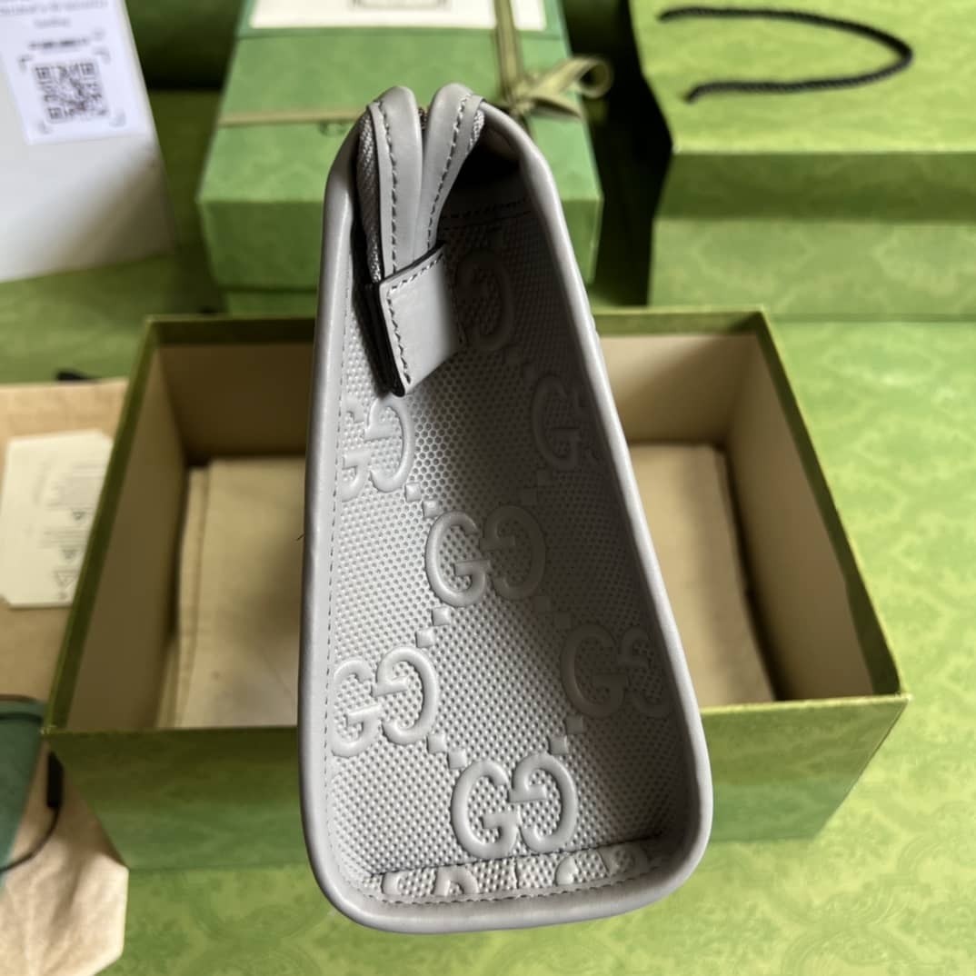 Gucci GG Embossed Cosmetic 625568 Replica Clutch