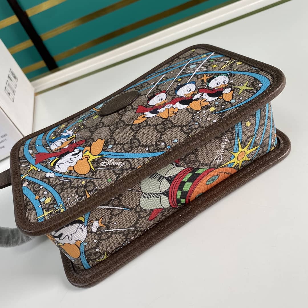 Gucci X Disney  Donald Duck Cosmetic Case Replica 647929