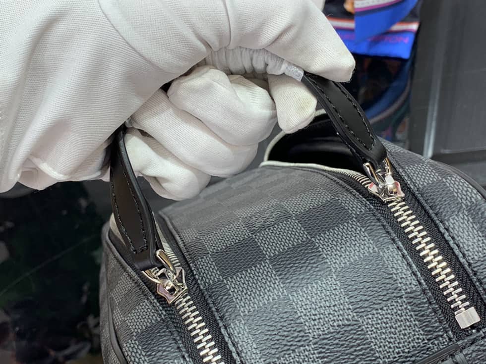 Louis Vuitton Dopp Kit Toilet Pouch Monogram Canvas M44494 Replica