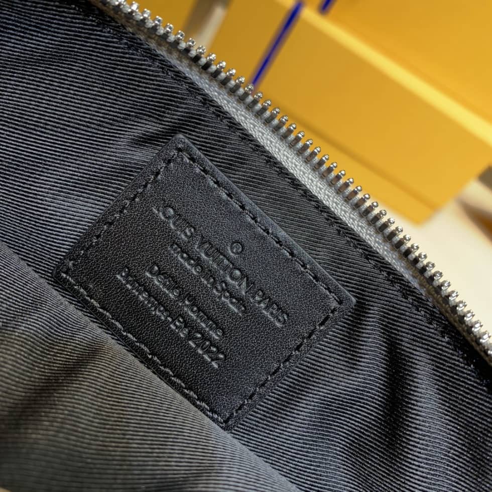 Louis Vuitton Trio Pouch Glitter Silver M59682 Replica