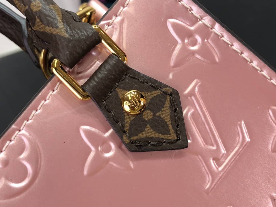 Louis Vuitton Petit Sac Plat Flat Shoulder Bag Replica Pink M80169
