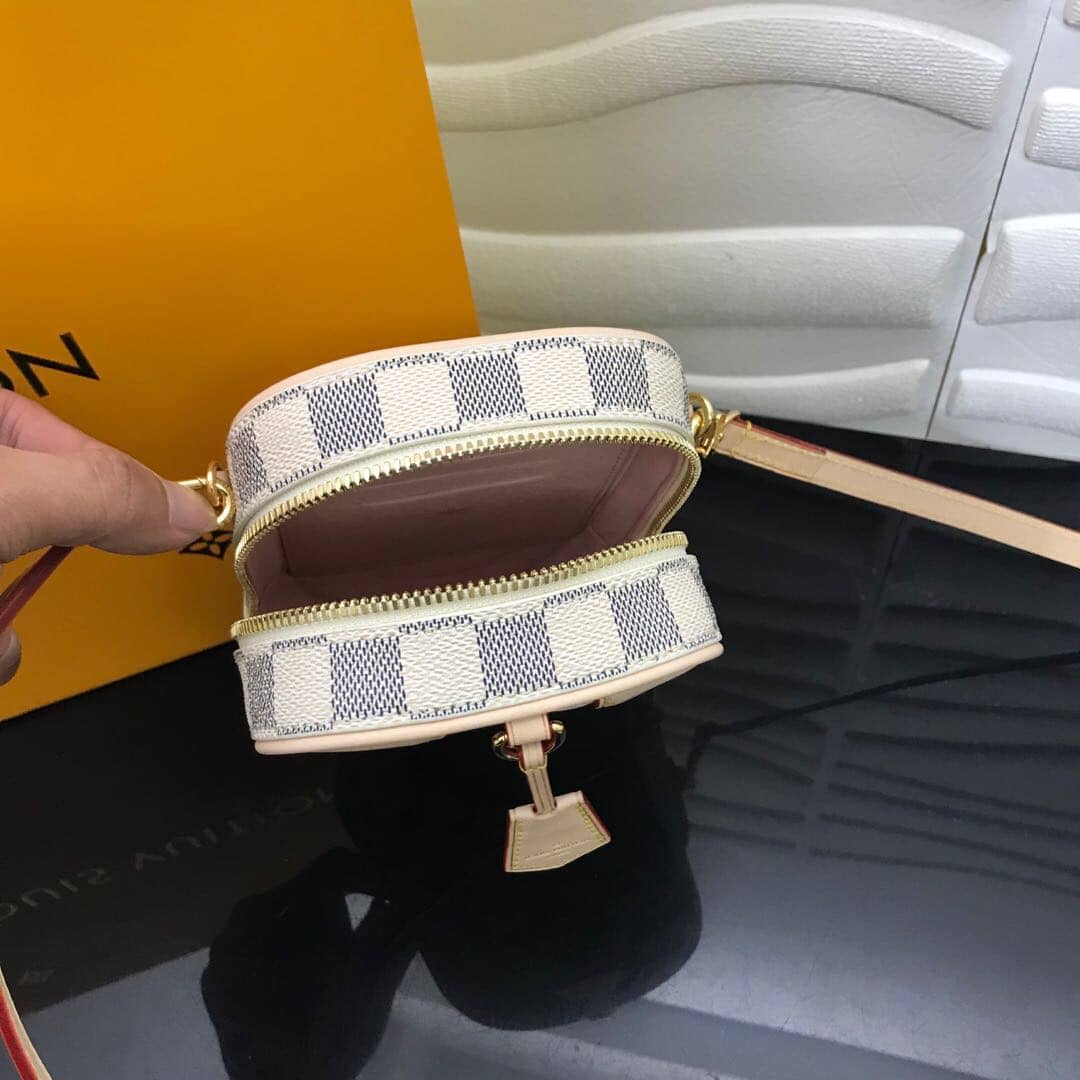 Louis Vuitton Neokapi Vertical Pouch Replica Beige N60360