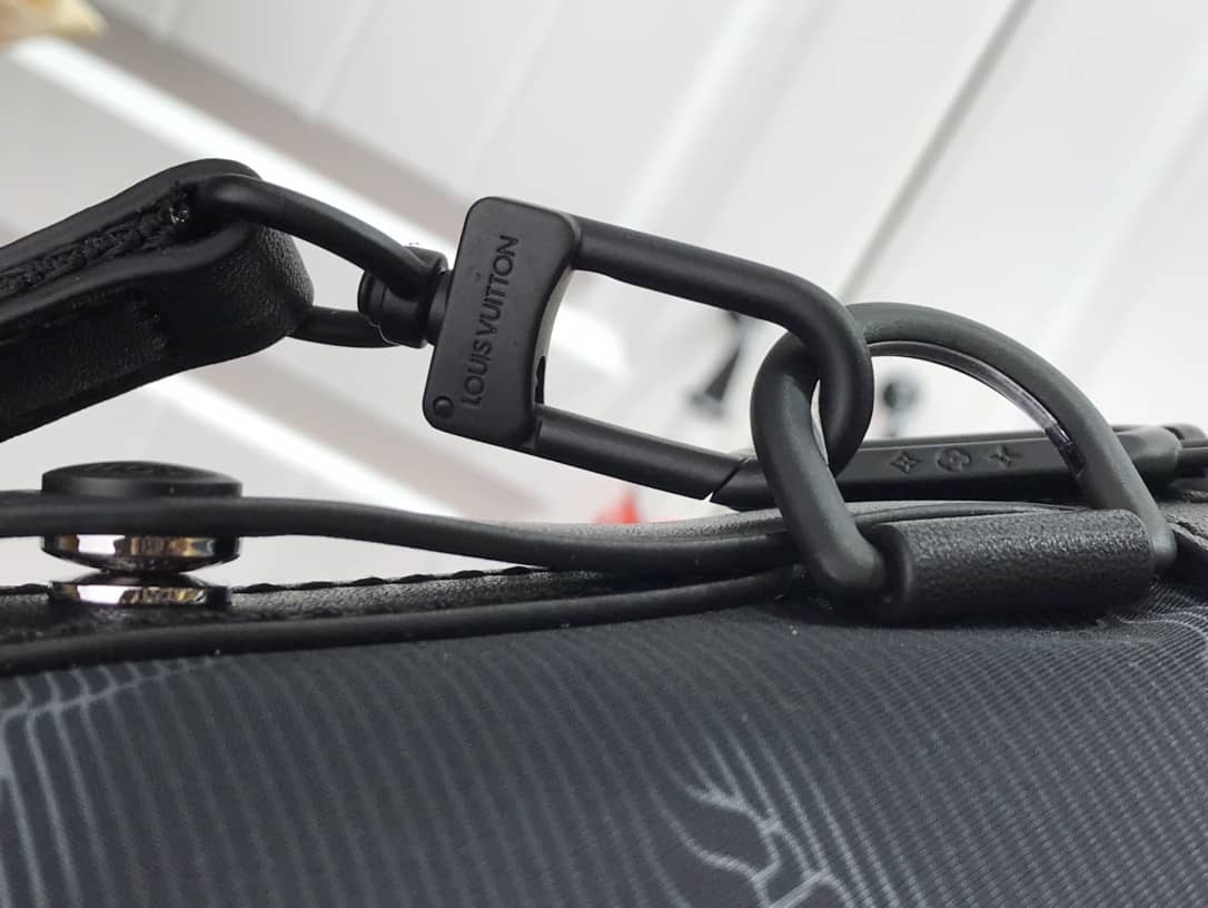 Louis Vuitton 2054 Expandable Polochon Replica Bucket Bag M45604