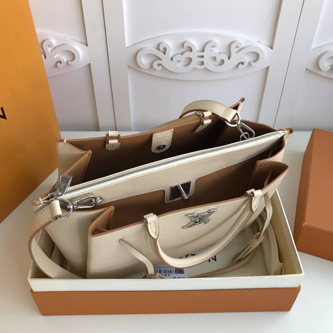 Louis Vuitton Lockmeto Leather Tote Replica White M54569