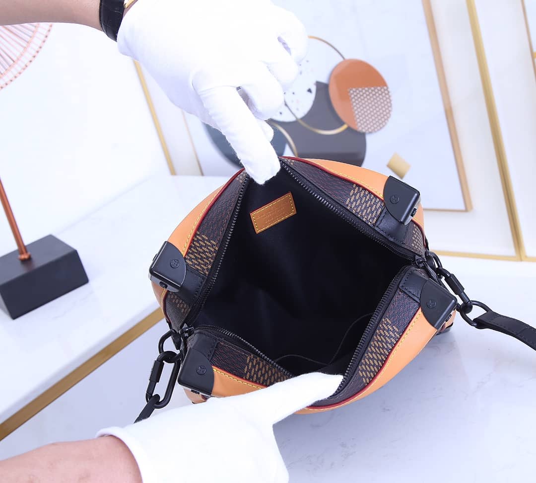 Louis Vuitton Nigo Soft Trunk Damier Monogram Replica Shoulder Bag N40381