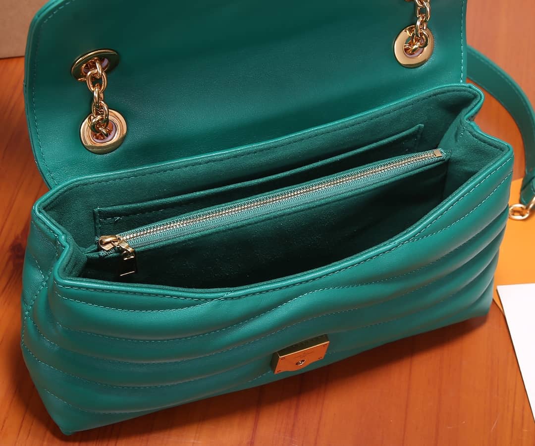 Louis Vuitton New Wave Chain Cowhide Leather Replica Shoulder Bag M58664