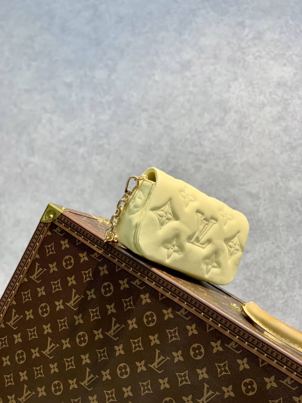 Louis Vuitton Wallet On Strap Bubblegram Leather Yellow M81400 Replica