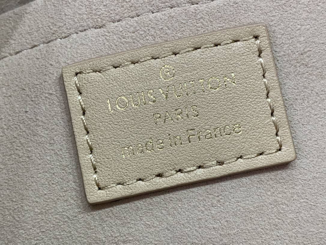 Louis Vuitton Damier Quilt Lambskin Troca MM H27 Replica Bag Apricot M59114