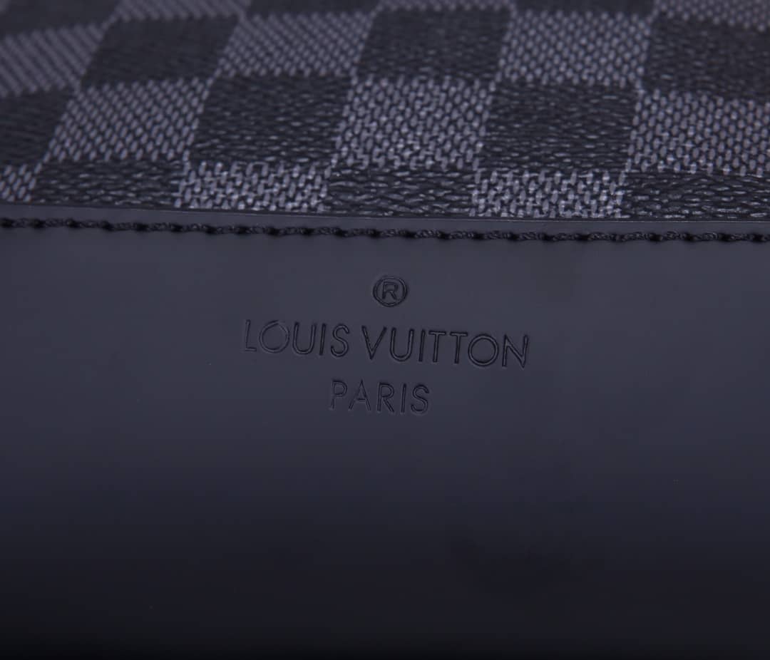 Best Replica Louis Vuitton Avenue Sling Bag Replica N41719(ColaReps)