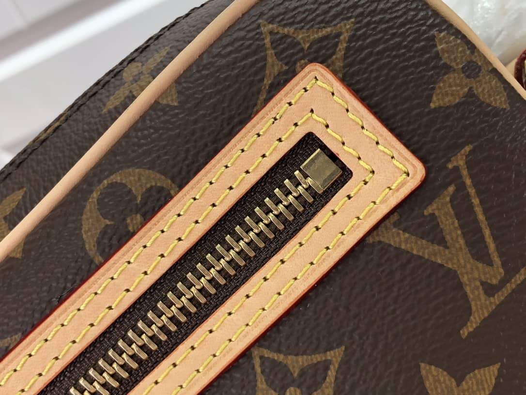 Louis Vuitton Pochette Cite Monogram Replica  Shoulder Bag M51183