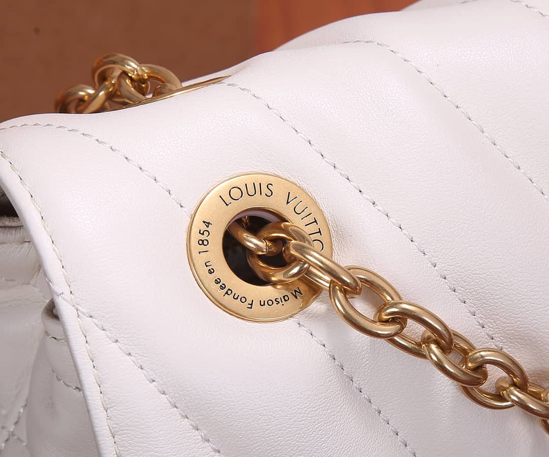 Louis Vuitton New Wave Chain Ivory Replica Bag M58549