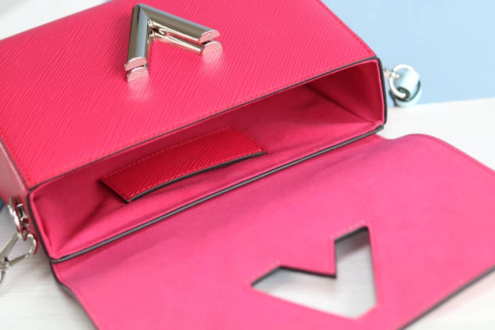Louis Vuitton Epi Twist PM Chain Red M50332 Replica Crossbody Bag