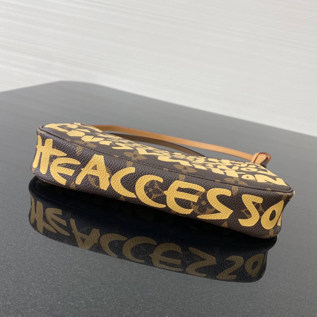 Louis Vuitton Pochette Dupe 2001 Pochette Accessories Graffiti Monogram Bag M51980