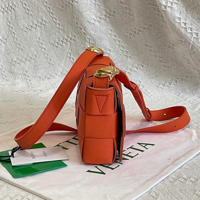 Bottega Veneta Bag Dupe 2108SF0177