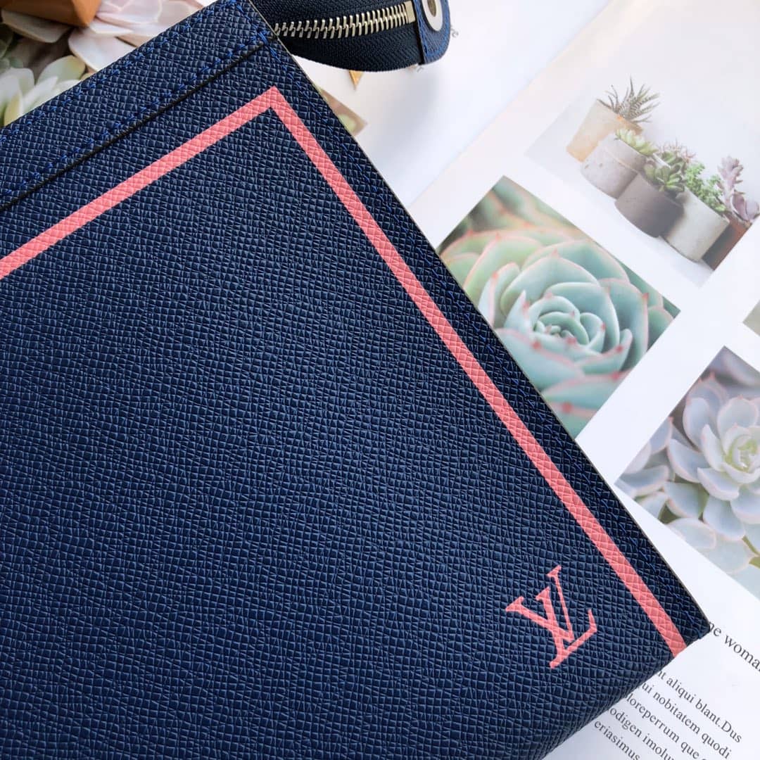 Louis Vuitton Taiga Leather Pochette Voyage MM Replica M30577