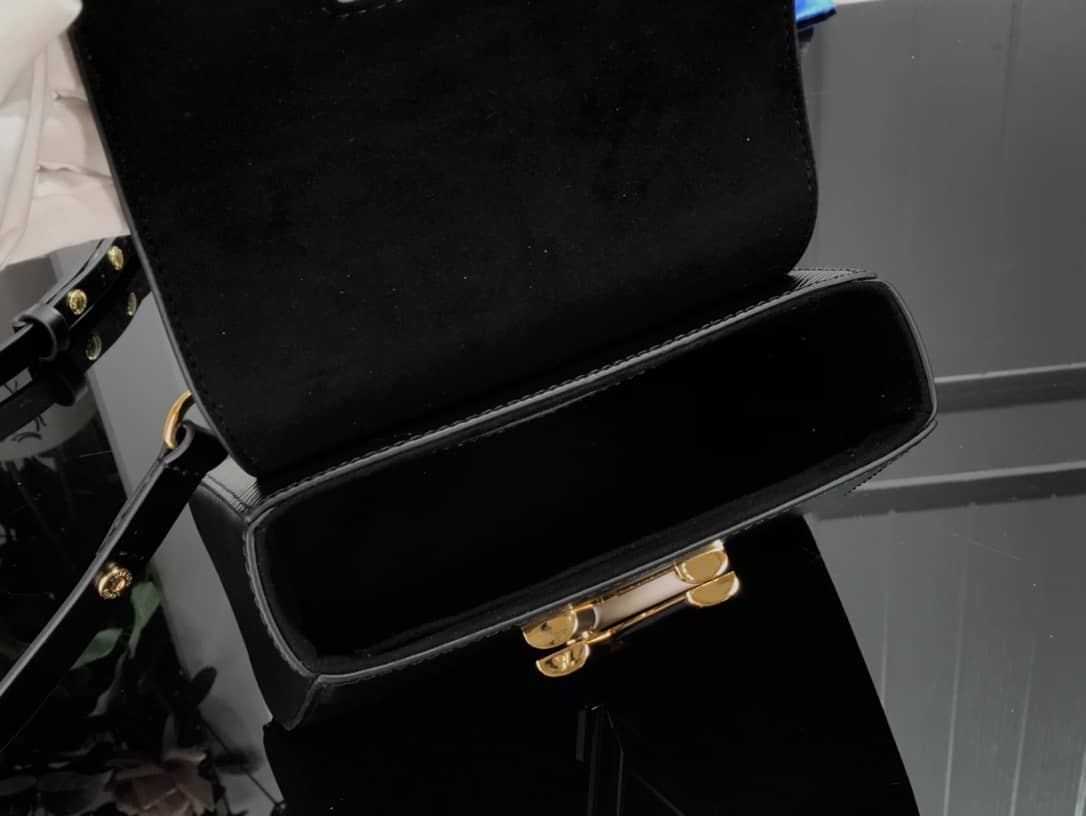 Louis Vuitton Monogram 2Way Leather TWIST Replica Handbag Black M58526
