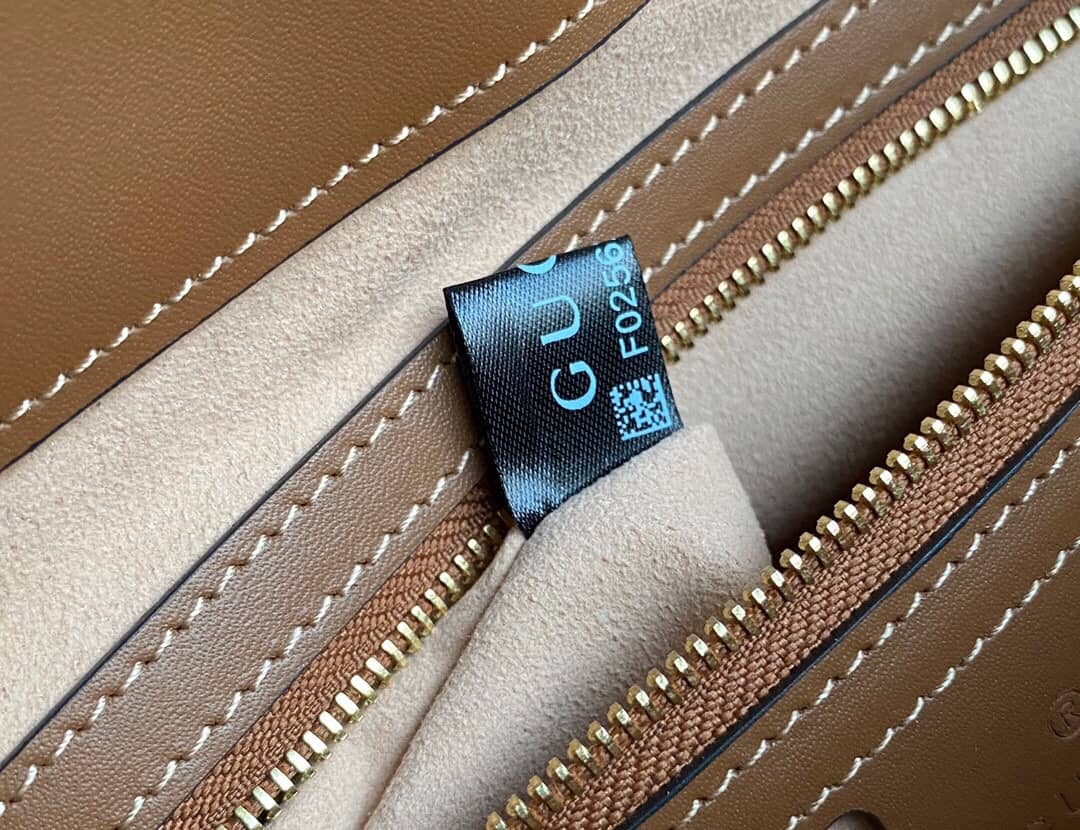 Gucci Padlock Medium GG Supreme Shoulder Bag Replica Gray Brown 479197