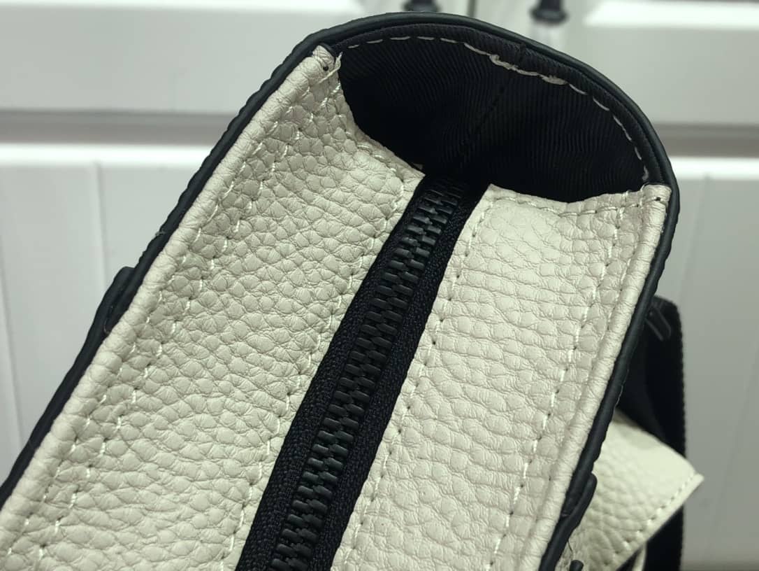 Louis Vuitton Christopher Tote Replica M58479